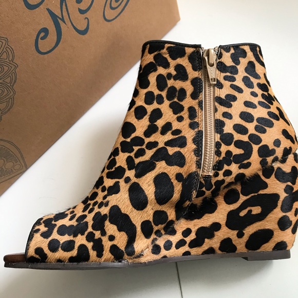 NAUGHTY MONKEY Leopard Wedge shoes - Picture 8 of 16